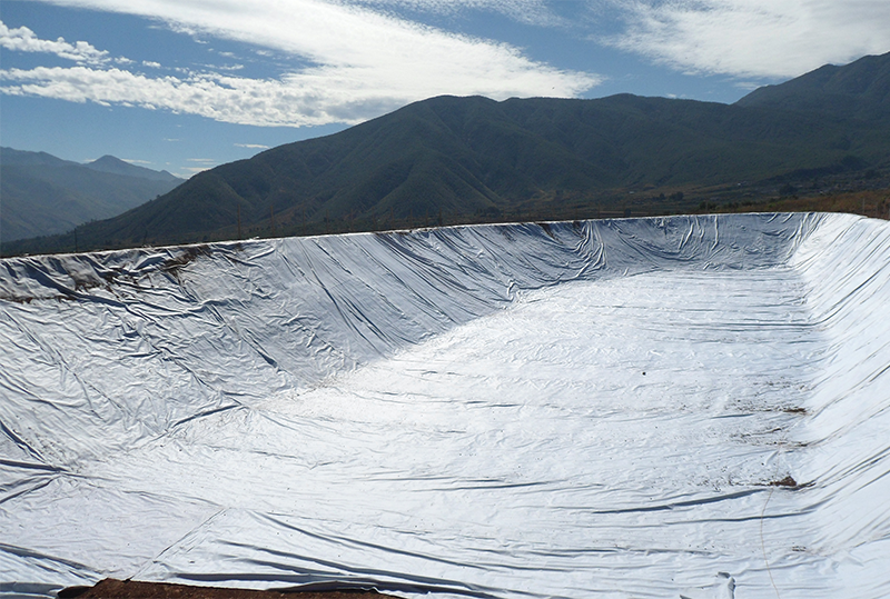 人工湖防渗施工案例